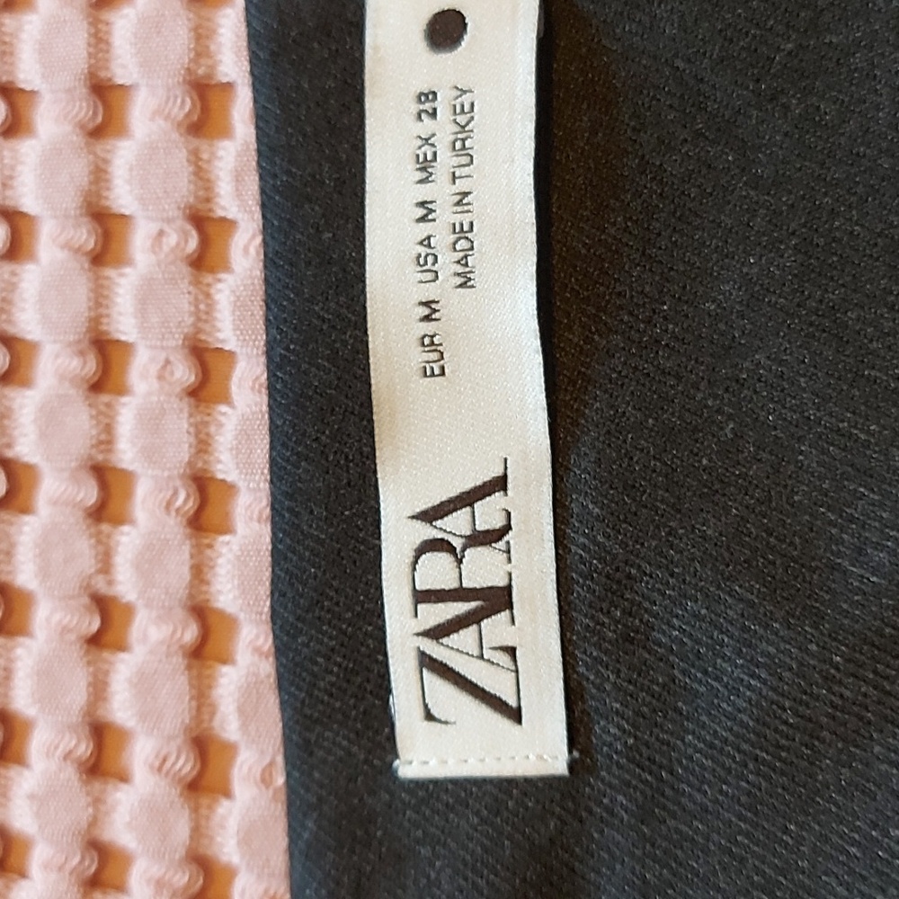 Woman's skirt - Picture 7 of 13